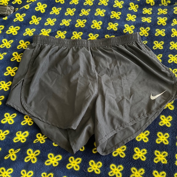Nike shorts! - Picture 1 of 2